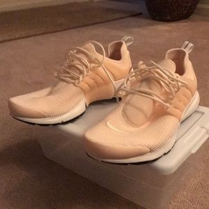 Nike Prestos